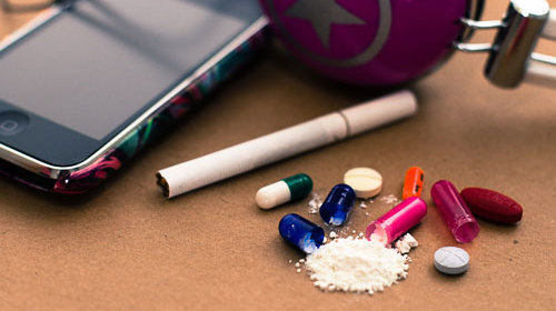 Descubra o perigo do consumo de drogas entre os adolescentes